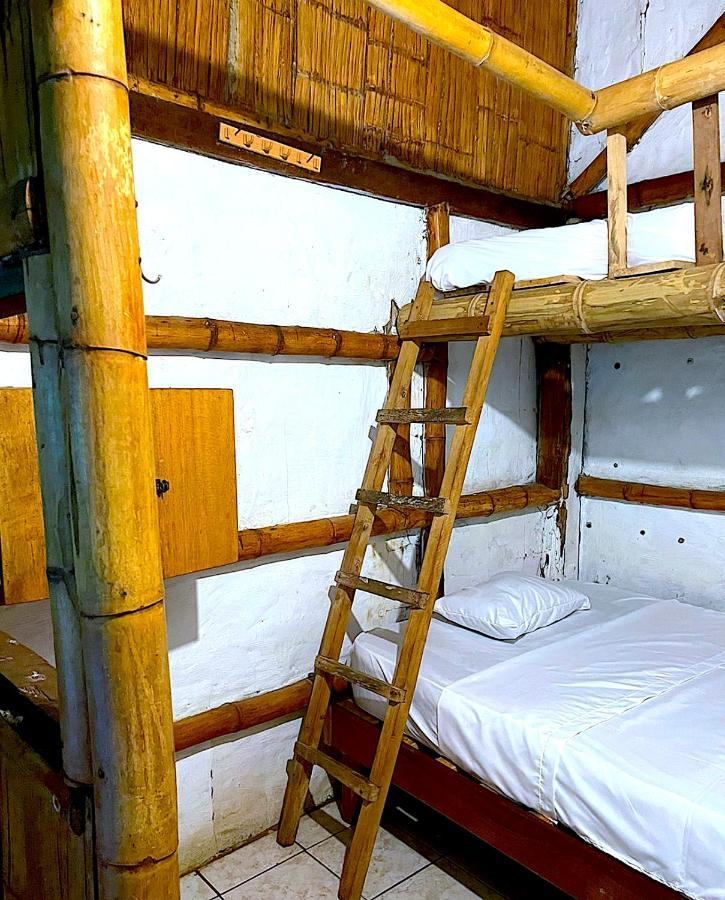 Kamala Surf & Backpacker Hostel Montañita Екстериор снимка