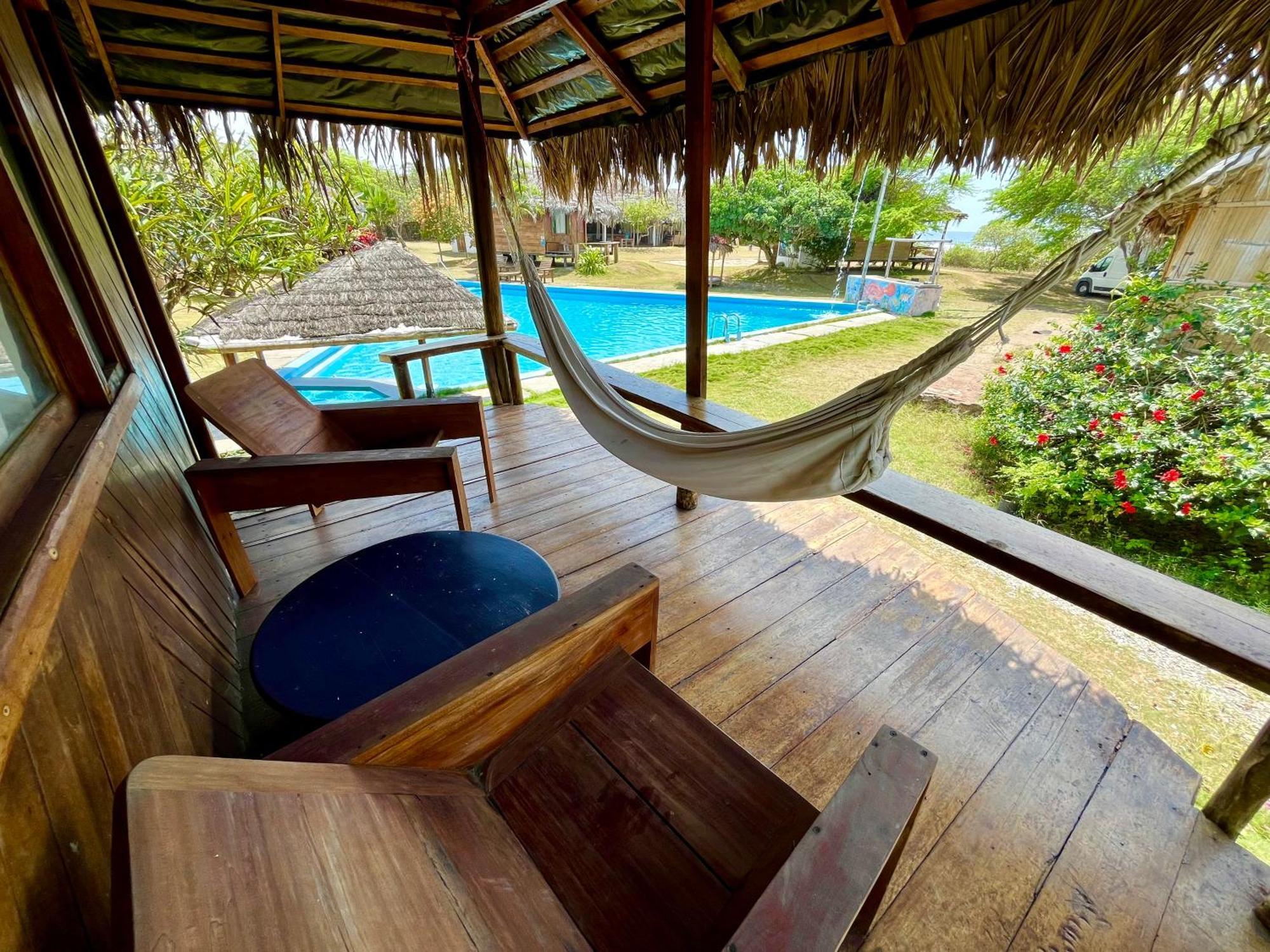 Kamala Surf & Backpacker Hostel Montañita Екстериор снимка